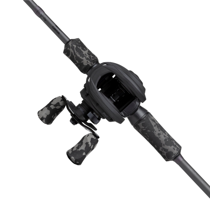 Abu Garcia MAX X Black Ops Camo Casting Combo - 6ft 6" 10-40g