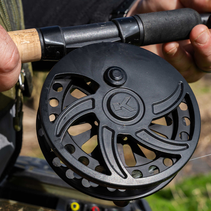 Korum Glide Stealthmode Centrepin Reel
