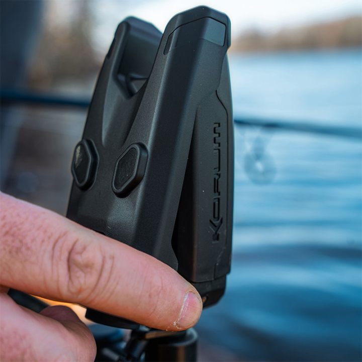 Korum KSi8 Remote Bite Alarm Set - 2 Rod
