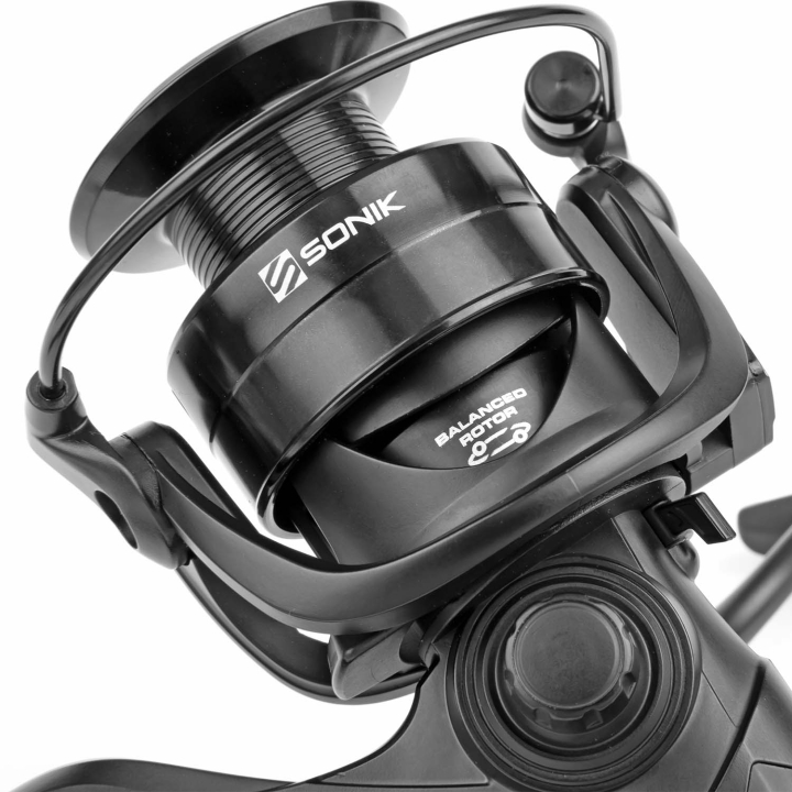 Sonik Xtractor+ FS 5000 Free Spool Reel
