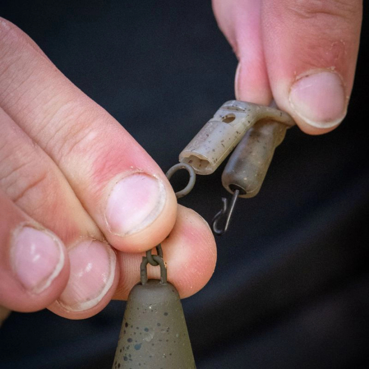 Fox Edges Camo Angled Drop Off Run Rig Kit