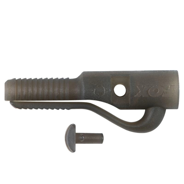 Fox Edges Lead Clip & Pegs