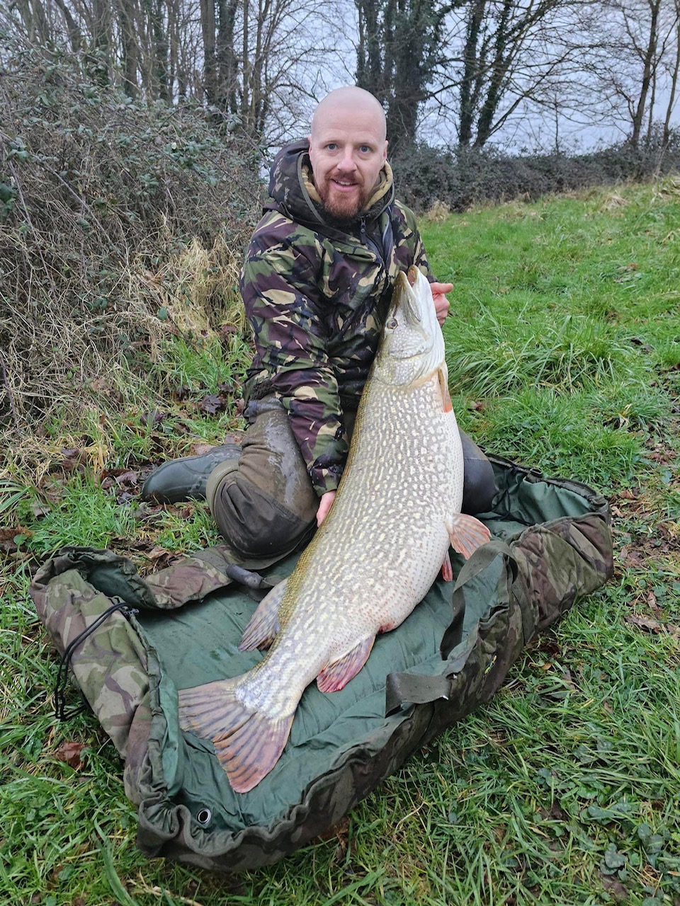 Record British pike at Chew Valley